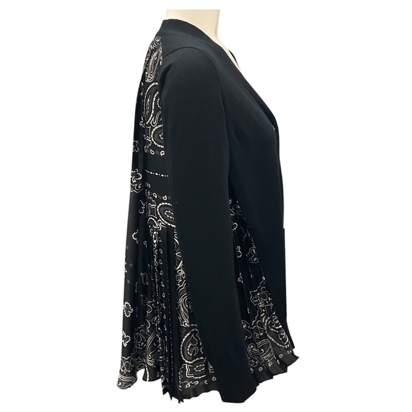 SACAI BLACK PLEATED BACK COTTON KNIT CARDIGAN SWEATER - Picture 2 of 4